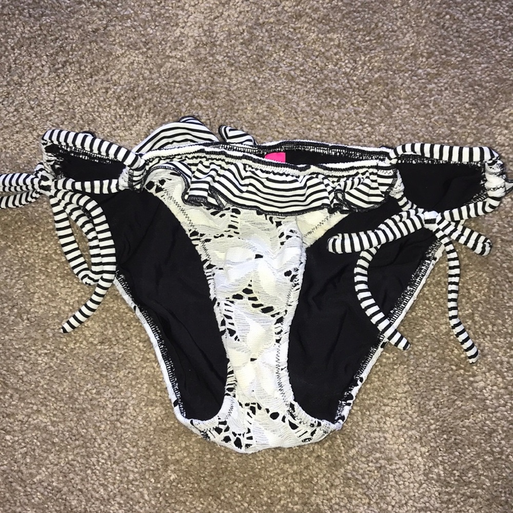 Victoria’s Secret black and White bikini bottoms